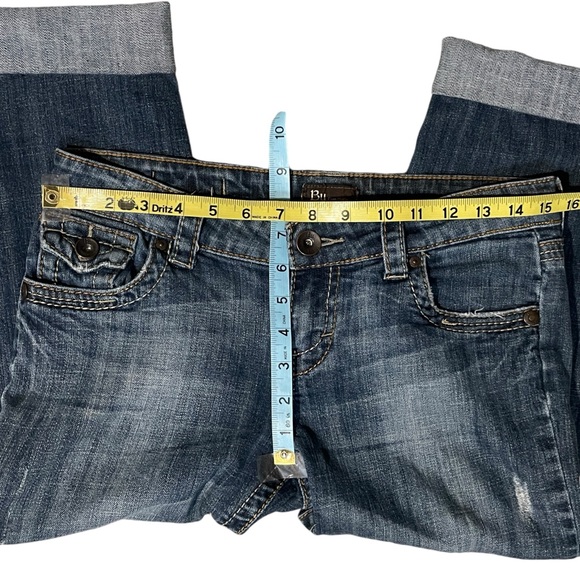 Malibu Women's Juniors Size 5 Blue Cropped Distressed Dark Stretch Denim Jeans - Picture 12 of 15